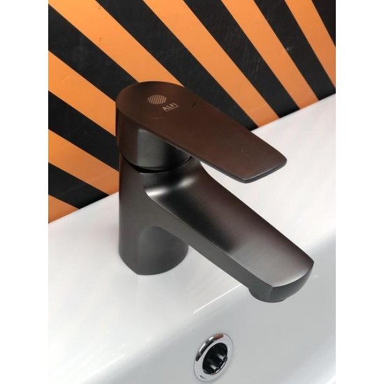 Смеситель для раковины Orange Loop M26-021gr графит